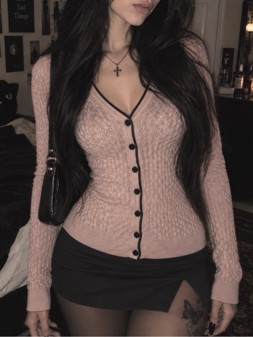 Women’s Soft Pink V-Neck Button-Up Essential Stylish Lightweight Cardigan Sweate